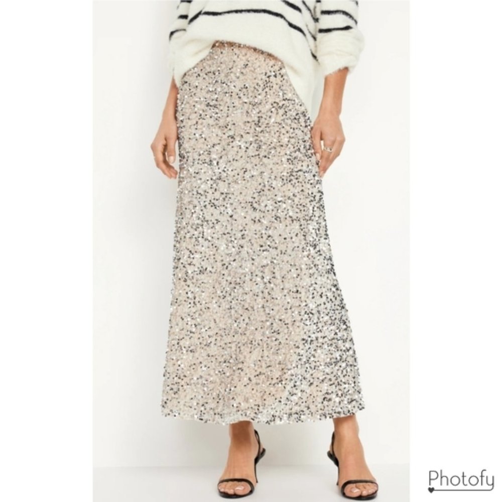 NWT Women's Old Navy Pretty Silver Sequin Sparkle Christmas A-Line Maxi Skirt